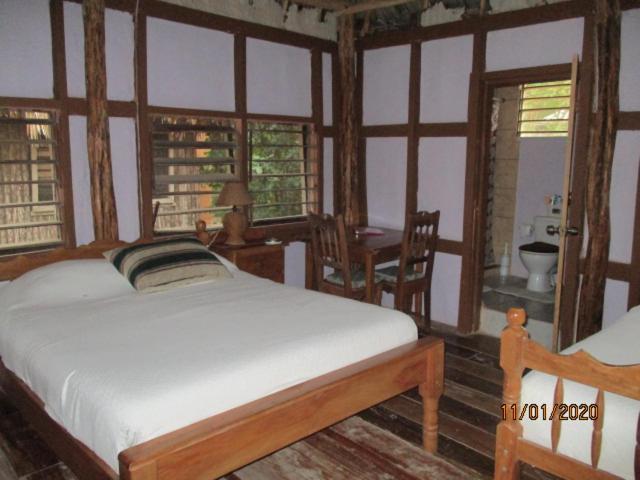 Cerros Beach Inn كوروزال المظهر الخارجي الصورة